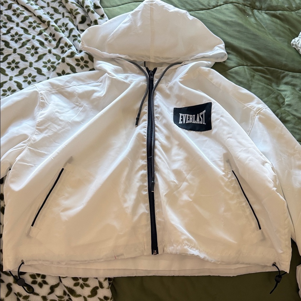 Everlast Men's White Windbreaker with Black Accents